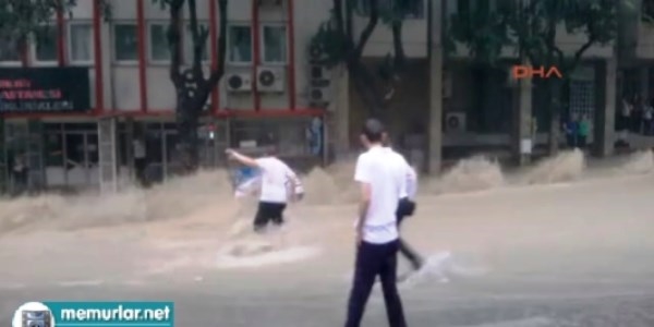 Sele kapılan kadın böyle kurtarıldı
