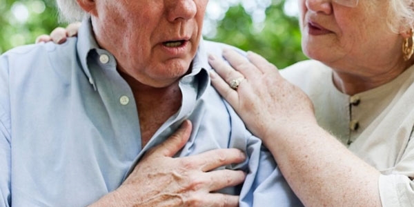 Kalp krizi geiren kiiye ilk mdahale nasl yaplmal?