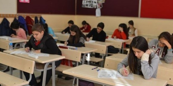 Nakil isteyen öğrencilere ilk hafta yoklama yok