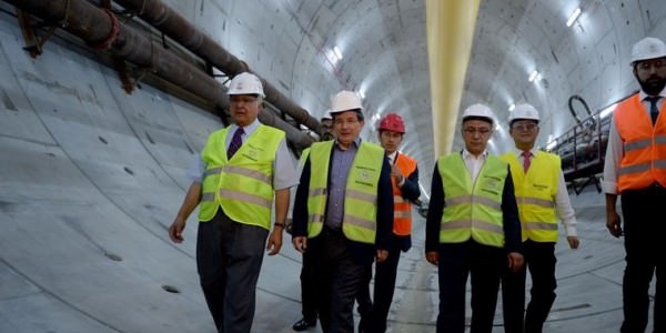 Davutoğlu yeni tüp geçidi denetledi