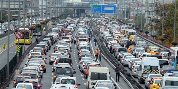 İstanbul'da trafikte kırmızı alarm