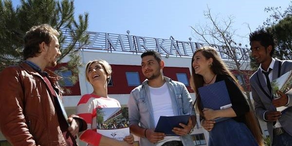 8 ��renciye 1 ��retim eleman� d���yor