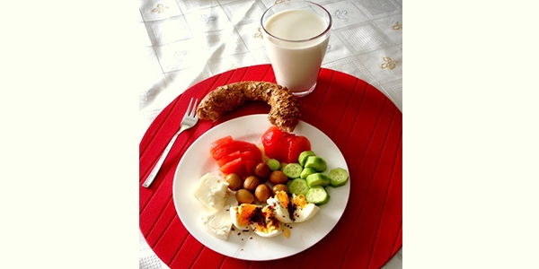 Kahvaltıda çay yerine süt için