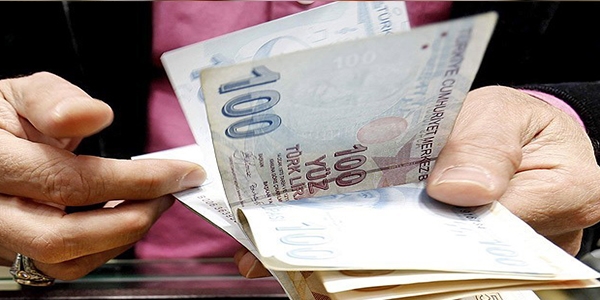 Bankalar 'bayram kredisi' için yarışıyor