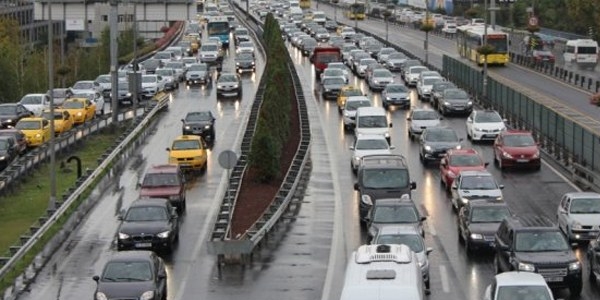 İstanbul'da yağmur trafiği