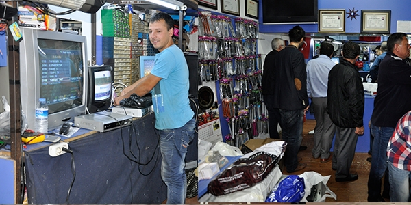 Vatandaşlar elektronikçilere akın etti