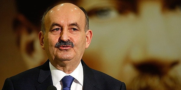 Müezzinoğlu: İnsanlığa örnek sağlık hizmetleri sunuyoruz