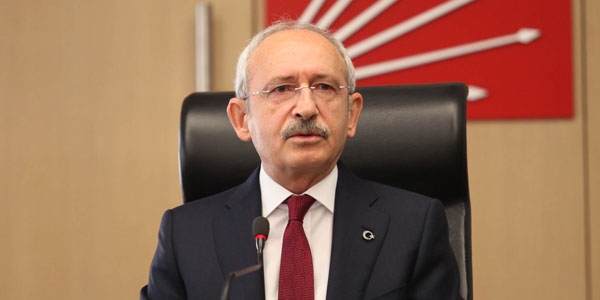 K�l��daro�lu, Davuto�lu'nu aray�p tebrik etti