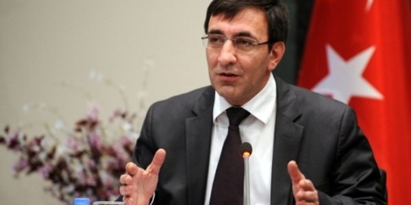 Yılmaz: Her şeyi devlet yapmaz