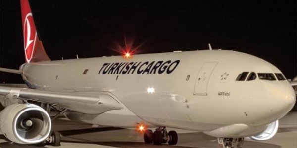 THY u�a��n�n motorunu �almaya kalkt�lar