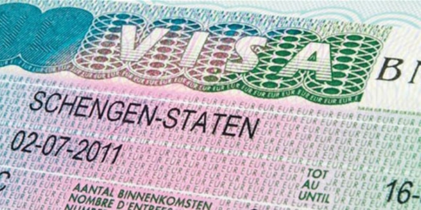 Schengen vizesinde parmak izi art!