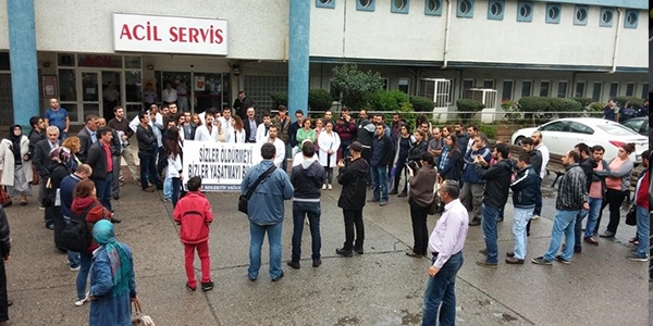 KT'deki renci kavgas