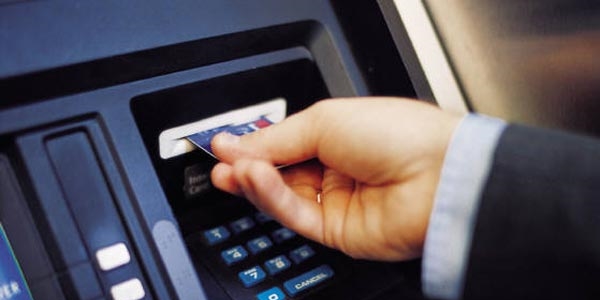 Bankalar taksite getirilen sınırı nakit avansla deldi