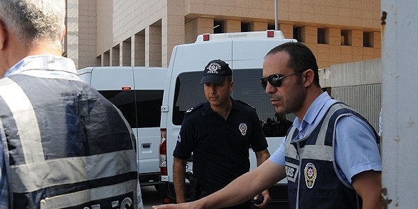 'Paralel yapıya' fişleme operasyonu