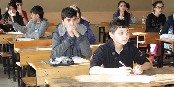 Nakillere 'yeterlilik s�nav�' engeli