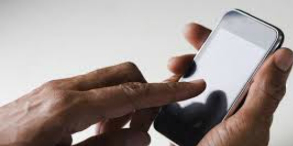 Bu kez polis dolandırıcıları telefonla kandırdı