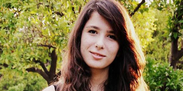 Liseli Ya�mur kazada �ld�