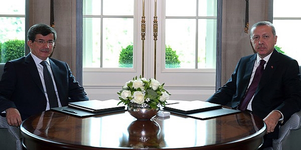 Erdo�an'a Davuto�lu'ndan bayram ziyareti