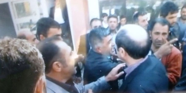 AK Partili vekile tal saldr!