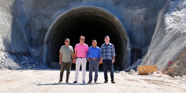 Ölüm yolu tarih oluyor
