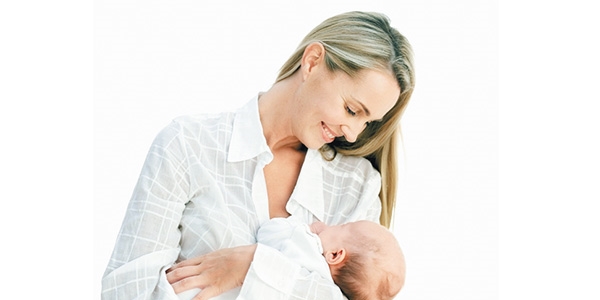 Anne i�te s�t� evde