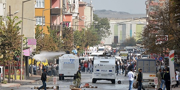 IŞİD'i bahane edip yakıp yıktılar!