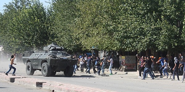 Gösterilerde ölü sayısı 25'e yükseldi