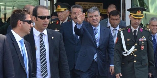 Abdullah Gül'e 55 koruma 45 personel 18 araç
