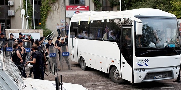 Eylem için gelen teröristler yakalandı