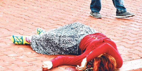 Kad�na �iddet katlanarak art�yor