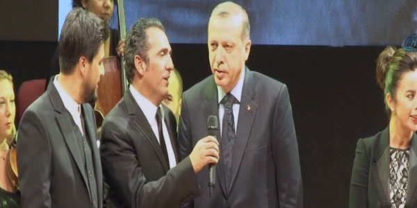 Erdoğan'dan 'Uzun İnce Bir Yoldayım' türküsü/ Video