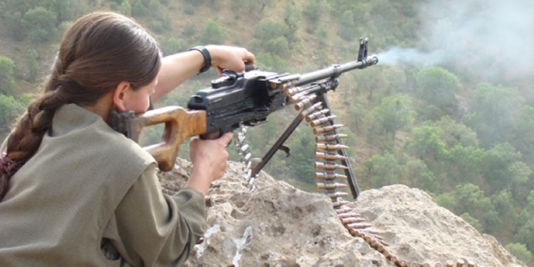 1 kadn PKK'l teslim oldu