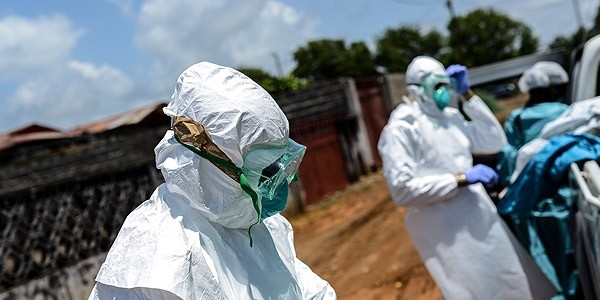 Ebola aşısının insan testleri başladı
