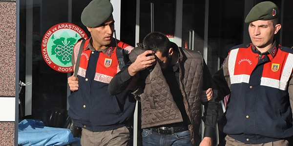 2 milyar liral�k operasyonda 23 g�zalt�