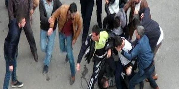 Sarkıntılık edip 2 polisi de yaraladılar