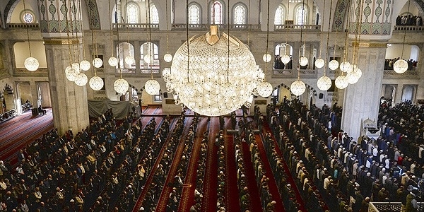 Cami ve Gençlik Haftası'na gençlerden destek