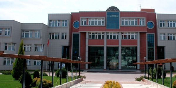 ADÜ: Sınavsız diploma haberleri asılsız