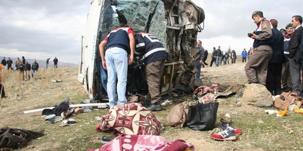 Afyon'daki kazada ölenlerin sayısı 9'a yükseldi