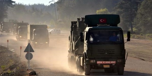 Sınıra askeri sevkiyat