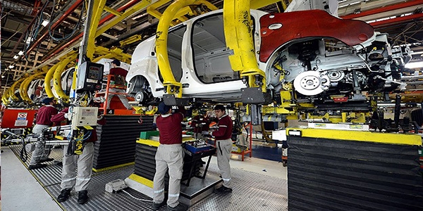 Otomotiv istihdamda tekstili bile katladı