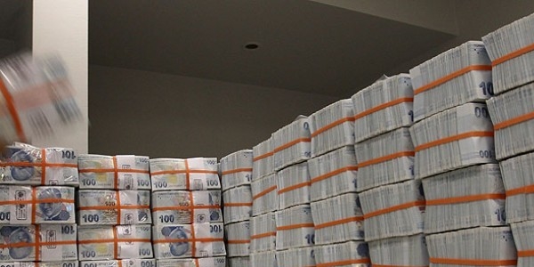 Vadeli mevduat ve BES'te 56 milyar liralık artış