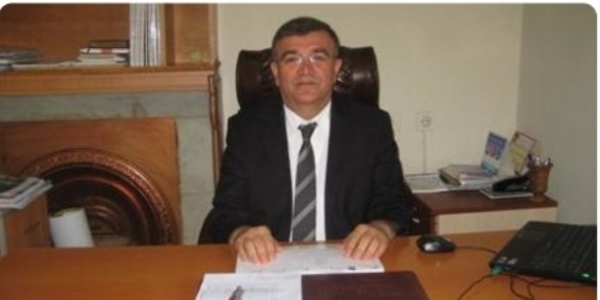 Halı sahada kalp krizi geçiren müdür hayatını kaybetti