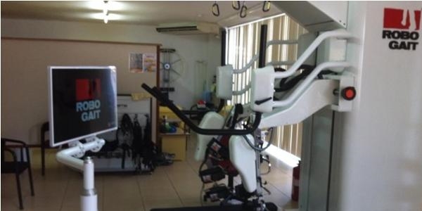 Felçli hastalar robot yardımıyla yürüyecek