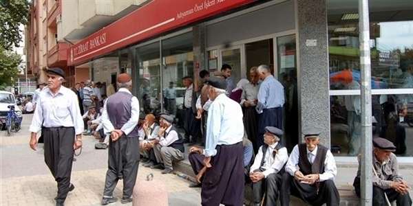 Emekliye enflasyon zammı geliyor!
