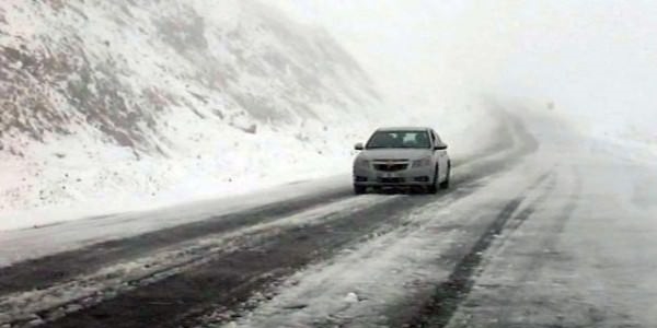 Doğu'da kar yağışı ve tipi