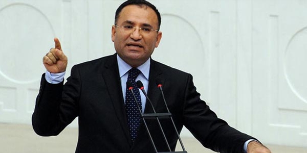 Bozdağ: Partilerin kapatılmasına ilke olarak karşıyız