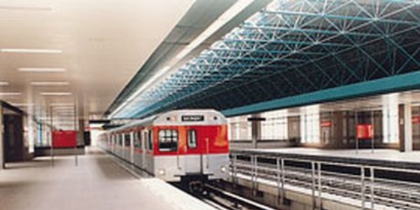 Babacan: Metro hattndaki memura, servis kalkacak