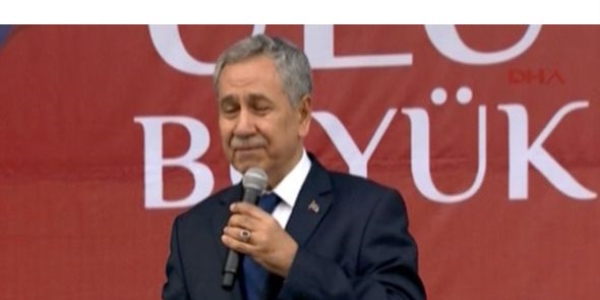 Bülent Arınç gözyaşlarını tutamadı