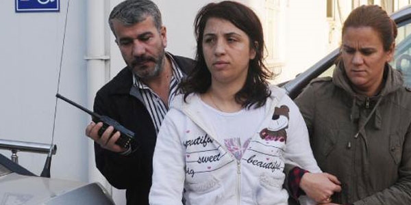 Emniyetin �n�nde eski sevgilisini vurdu