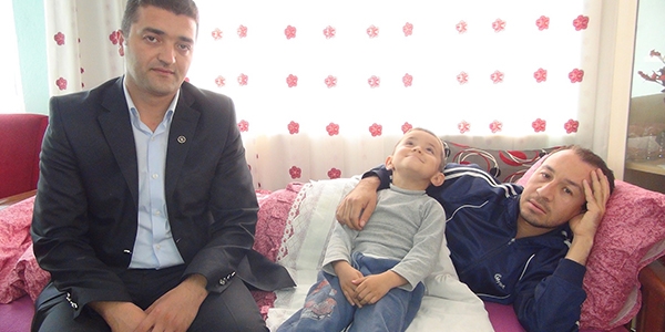 Motosikletin çarptığı öğretmen ağır yaralandı